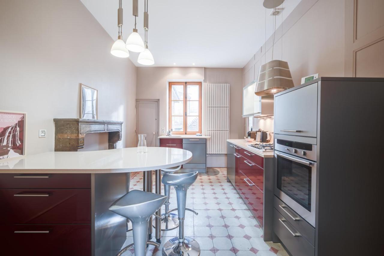 Grand Appartement 8 Personnes Terrasse Privative Hyper Centre Calme Lons-le-Saunier Esterno foto