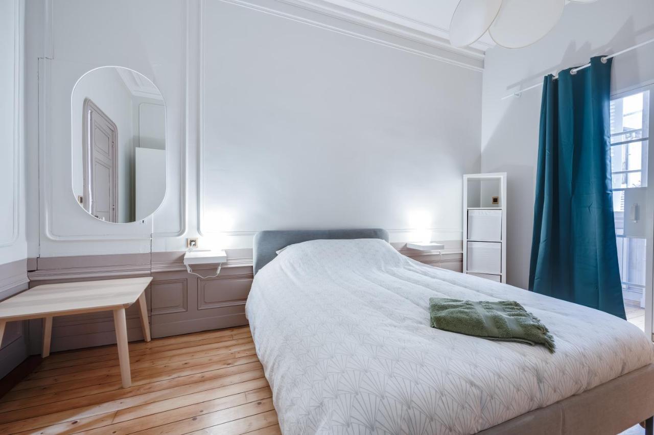 Grand Appartement 8 Personnes Terrasse Privative Hyper Centre Calme Lons-le-Saunier Esterno foto