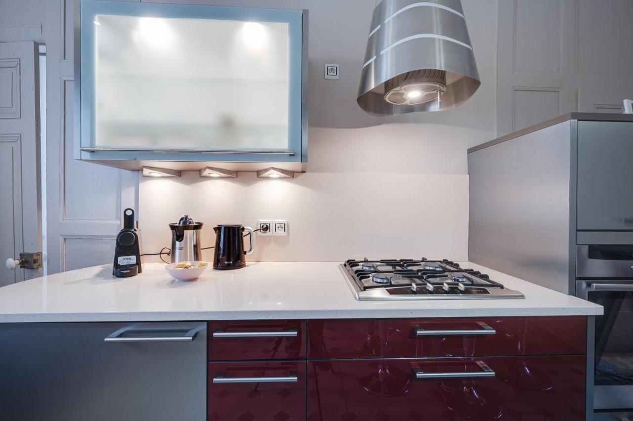 Grand Appartement 8 Personnes Terrasse Privative Hyper Centre Calme Lons-le-Saunier Esterno foto