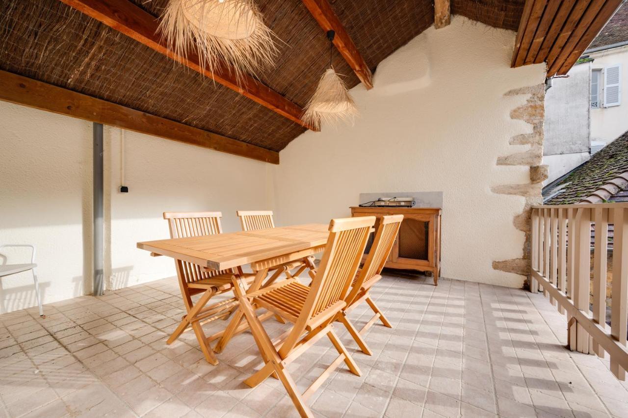 Grand Appartement 8 Personnes Terrasse Privative Hyper Centre Calme Lons-le-Saunier Esterno foto